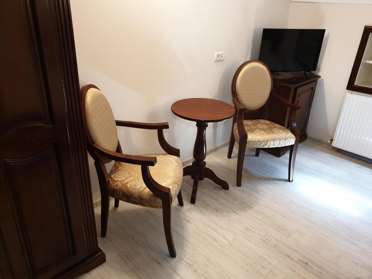Vila Tisa Tismana Habitación foto